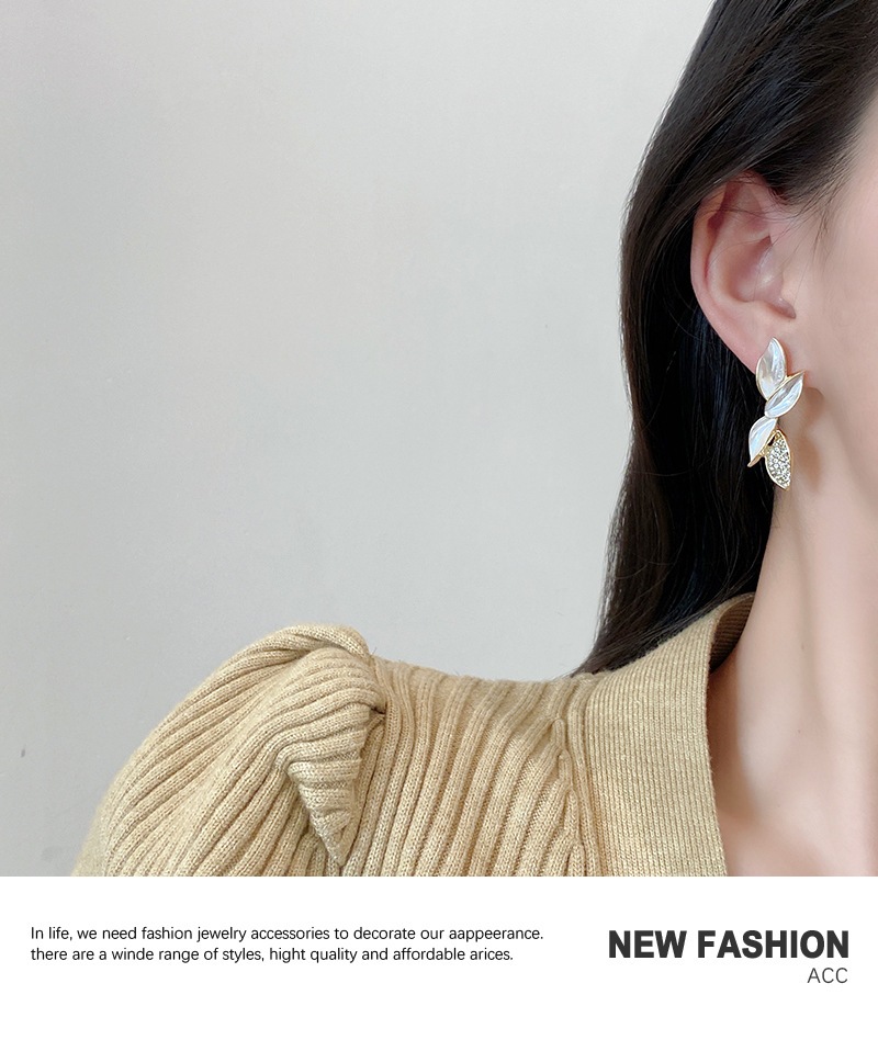fashion leaf earrings full diamond drop oil earrings alloy earringpicture2