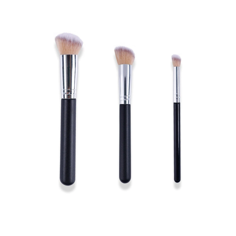 Concealer brush small foundation brush, angled/head options, soft synthetic fibers, 12.6 cm