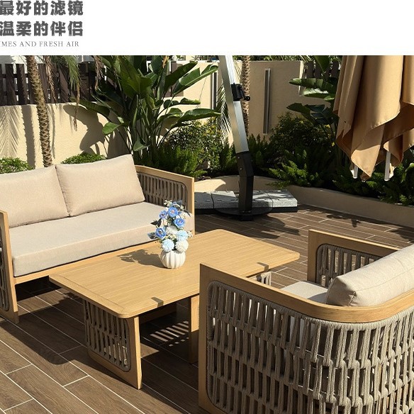 Diseñador de combinación de sofá de caña al aire libre a prueba de agua y protección solar alojamiento residencial patio jardín villa muebles al aire libre de alta calidad