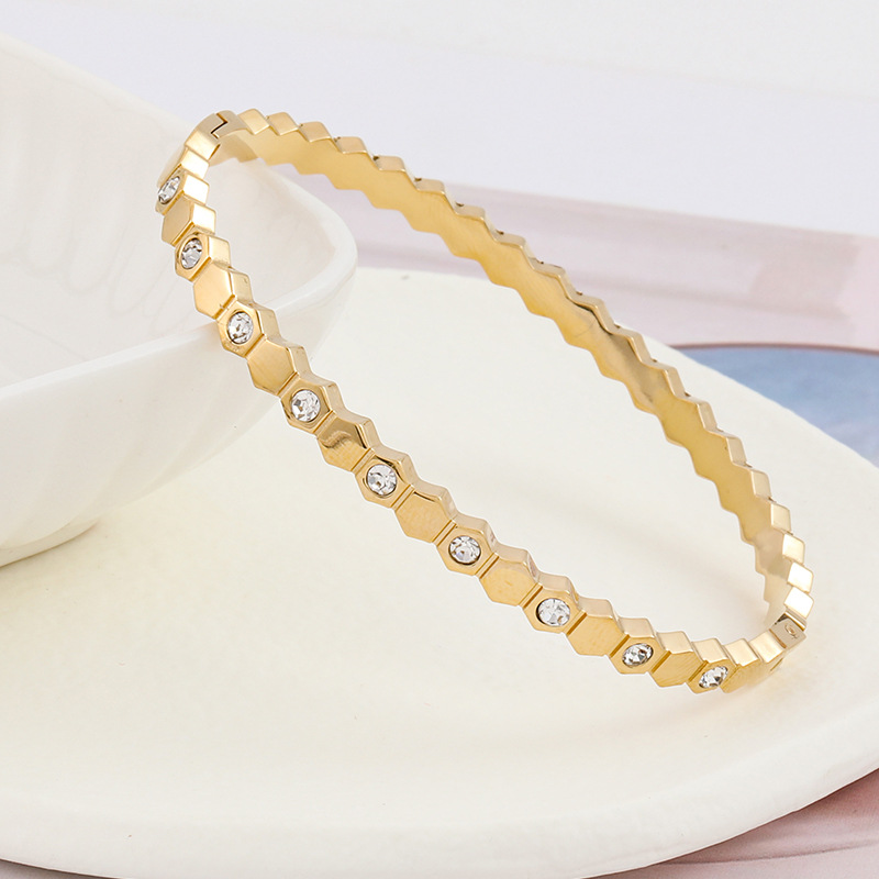 Hexagon Pattern Women'S Gender Casual Simple Style Hexagon Titanium Steel Plating Inlay Zircon Bangle