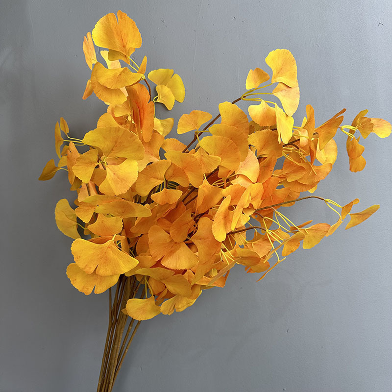 Simulation of ginkgo leaf home decoration wedding auditorium layout autumn yellow ginkgo leaf ginkgo branch simulation flowers