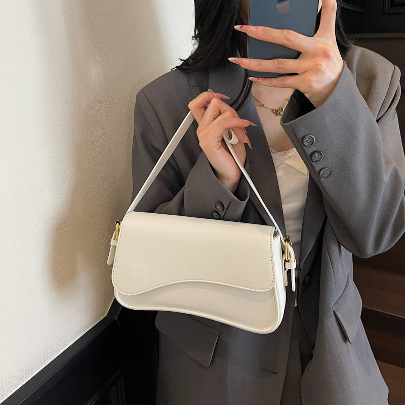 Bolso de axila retro estilo Hong Kong 2025 verano nuevo bolso femenino diseño de nicho bolso de hombro transmisión en vivo del mismo estilo bolso de mensajero marea