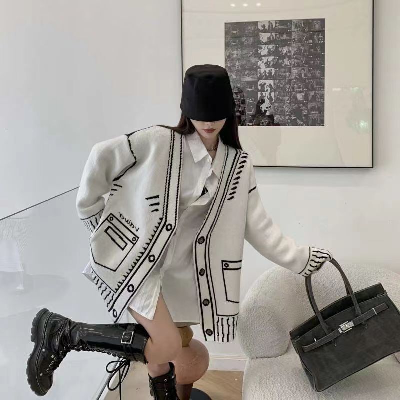 Hidden Button Sweater Cardigan for Women, Spring and Autumn, Lazy Style, Loose Fit, V-Neck Knit Jacket, Mid-Length, School Uniform Style, Long Sleeves