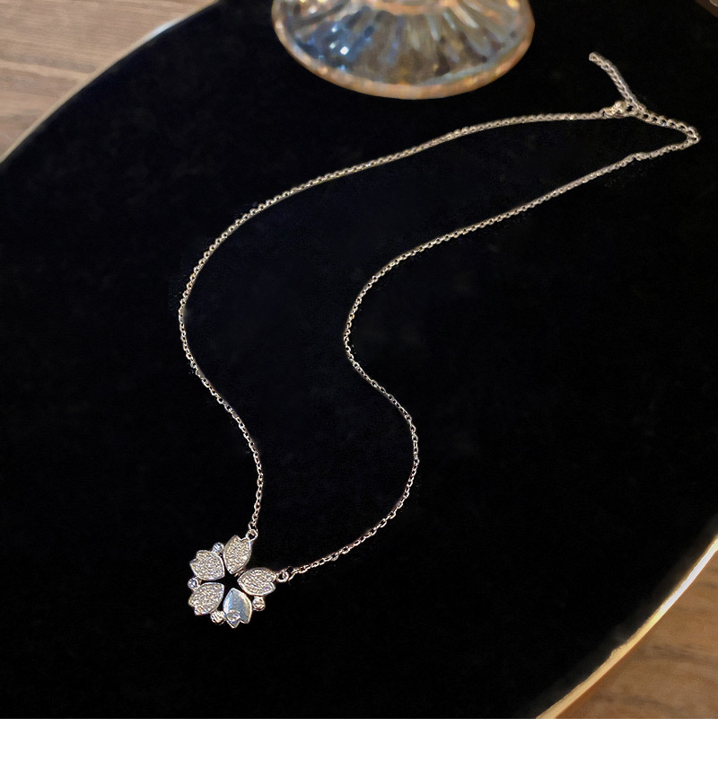 Fashion Flower Titanium Steel Plating Zircon Pendant Necklace 1 Piece