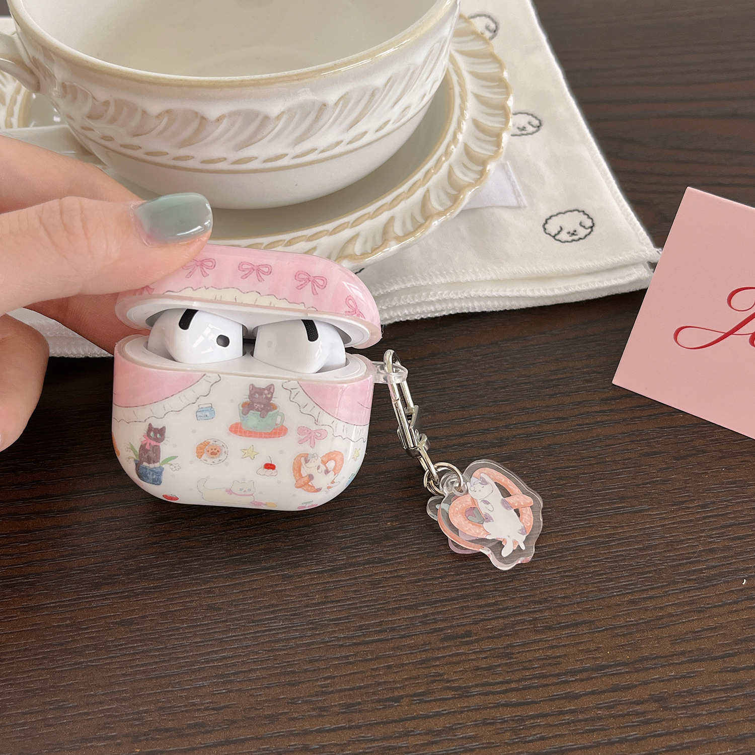 Chicas de nicho corazón agua alcalina nudo gato para auriculares AirpodsPro2 nuevo colgante de 1/2 generación nuevo 3/4 generación