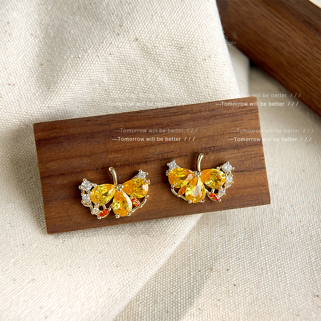 耳语_0033_组 1 拷贝 34.jpg