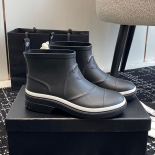 European Station top version black and white short rain boots thick bottom retro fashion short boots slim slip-on boots Women's rain boots fashion