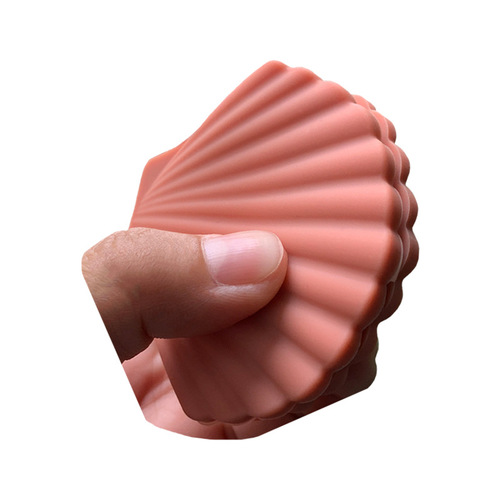 Household kitchen pot lids, high temperature resistant pot handles, anti-scalding silicone casserole dish clips, creative shell heat insulation clips