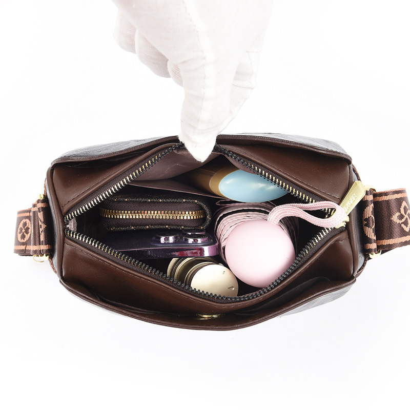 Bolsa de hombro de moda extranjera transfronteriza 2024, nueva bolsa de estilo nacional bordada, bolsa de almohada multicapa de gran capacidad