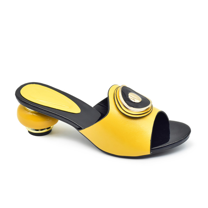Cross-border Summer PU Patent Leather Metallic Liu Ding Round-toe in stock Leather Casual Matching Urban Style Women's Sandals Cross-border Summer PU Patent Leather Metallic Liu Ding Round-toe in stock Leather Casual Matching Urban Style Women's Sandals