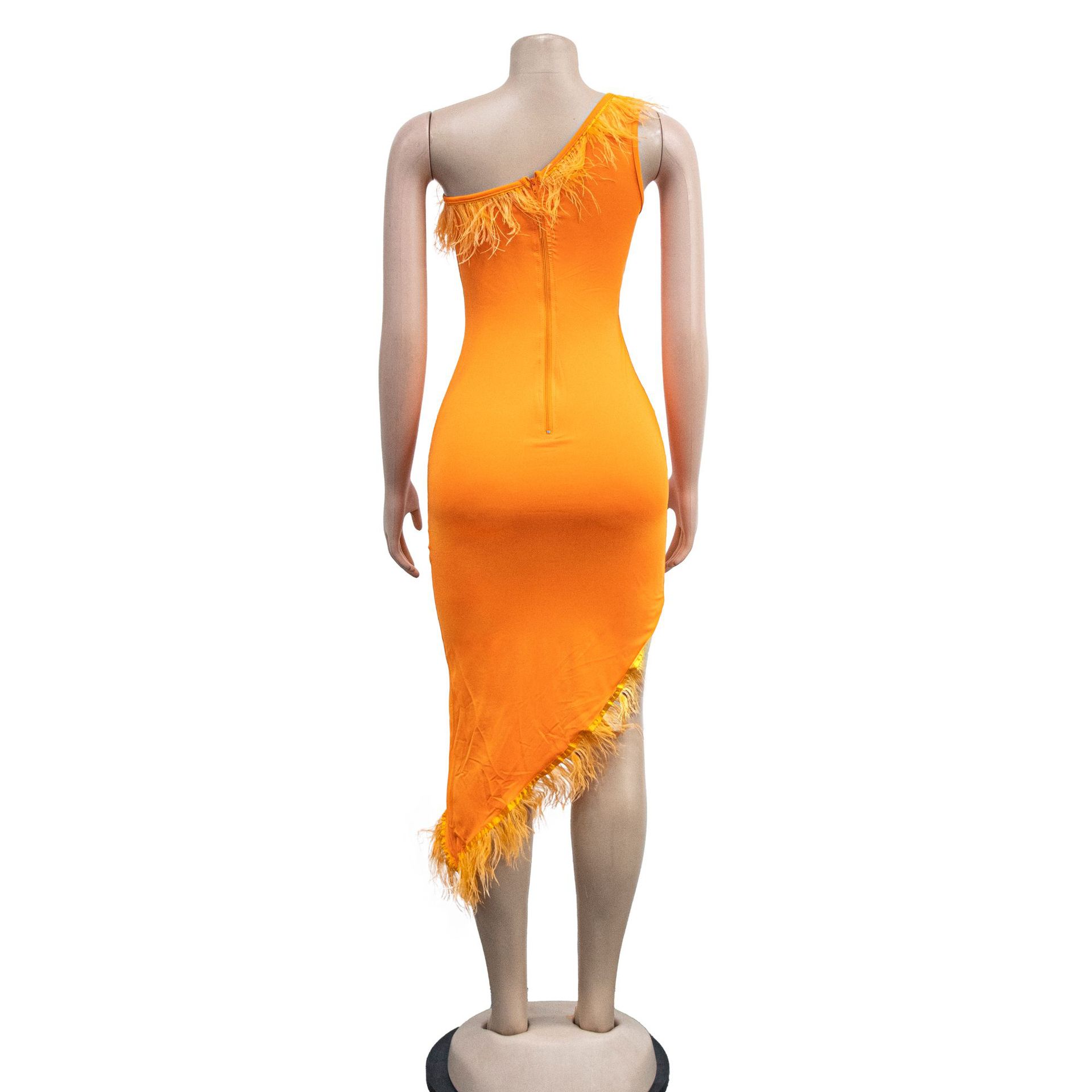 Einfarbiges, ärmelloses Wickelrockkleid mit V-Ausschnitt für Damen und Neujahrsabendkleid mit unregelmäßigen Federn_voghion.com