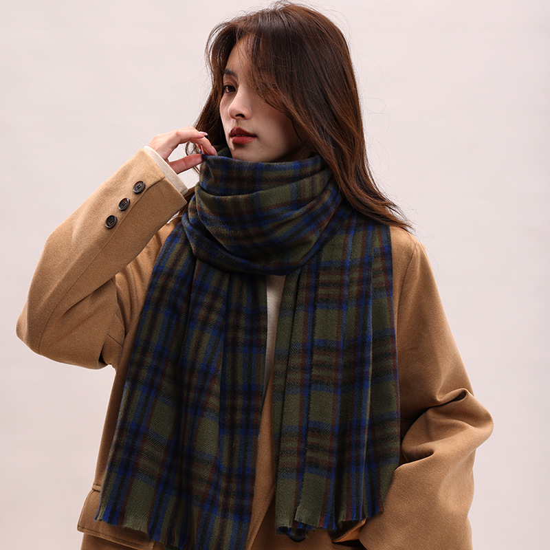 Korean version 2024 new women's autumn and winter warm shawl red checkered high-end atmosphere knitted thick scarf_voghion.com