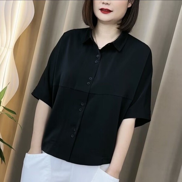 Thin summer shirt for leisure