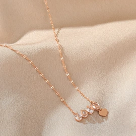 项链;手链;戒指