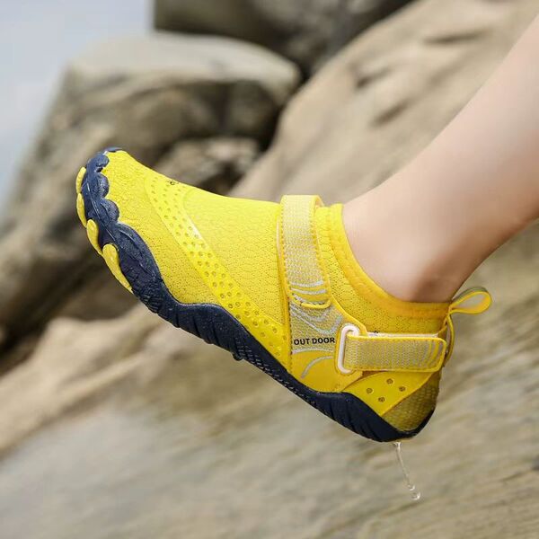 Children's quick dry non-slip beach footwear for swimming