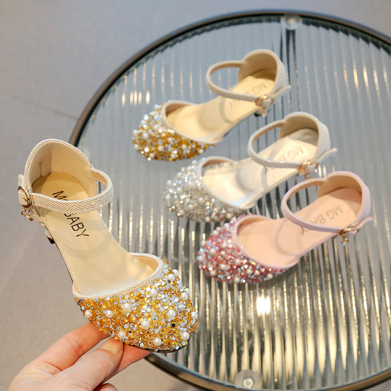 Pearl Water Diamond Princess Schuhe, Flachmund-Mode-Mädchensandalen, Mittelgroße High Heels, Sommer-Kinderschuhe_voghion.com