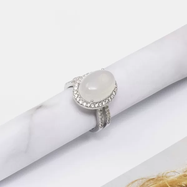 Factory wholesale natural white agate ring low luxury temperament round glass diamond ring women's micro inlaid diamond ring