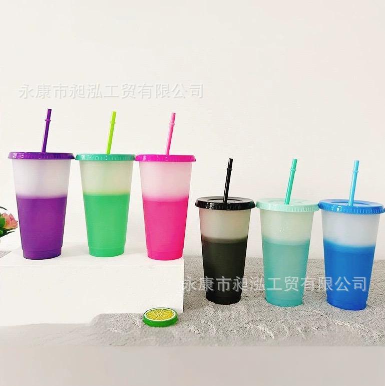 Taza de plástico de PP caliente transfronteriza 710ml Taza de pajita que cambia de color de agua fría sensible a la temperatura creativa Taza de bebida de té de frutas al por mayor