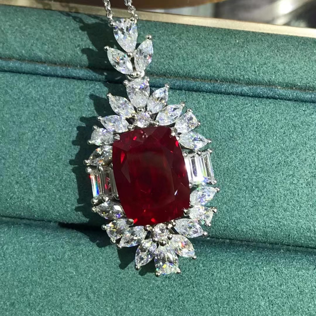 Colgante de rubí sintético de alta calidad 10 quilates VVS grado D color 3EX colgante de colgante de venta caliente transfronterizo