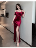 Sexy evening dress for bride, fitted brace, lifting effect, hip-accented, "fish tail" cut