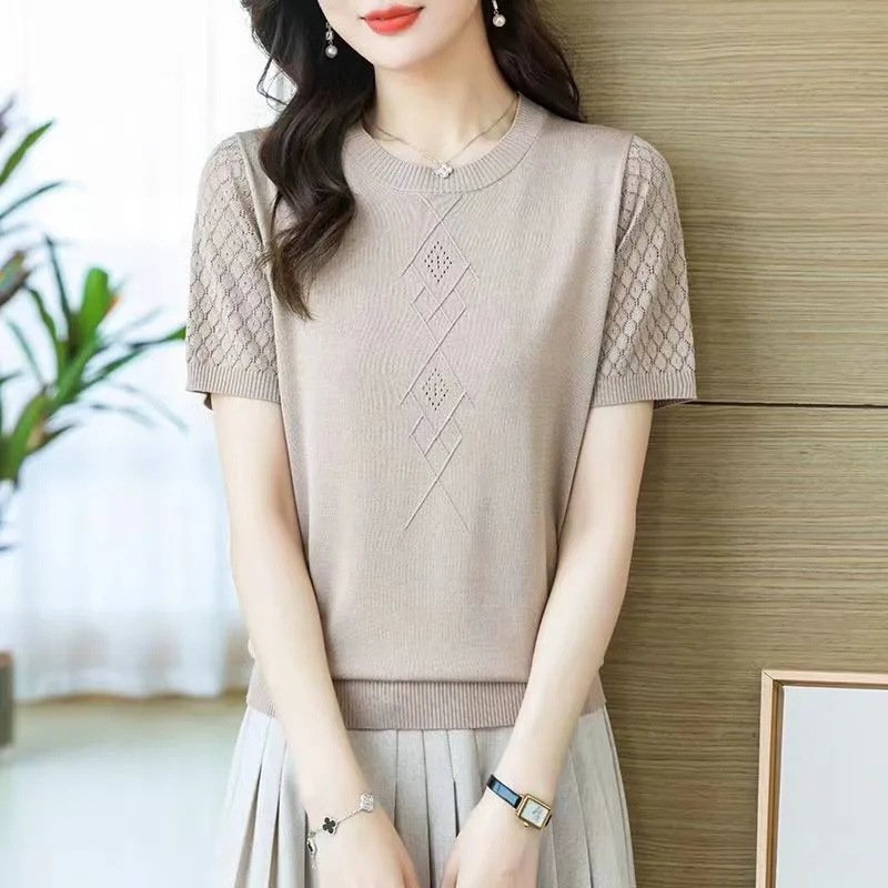 夏の新しい薄い中空セーター無地 Tシャツ女性のラウンドネックプルオーバー半袖トップ韓国スタイルルーズ Tシャツ|undefined