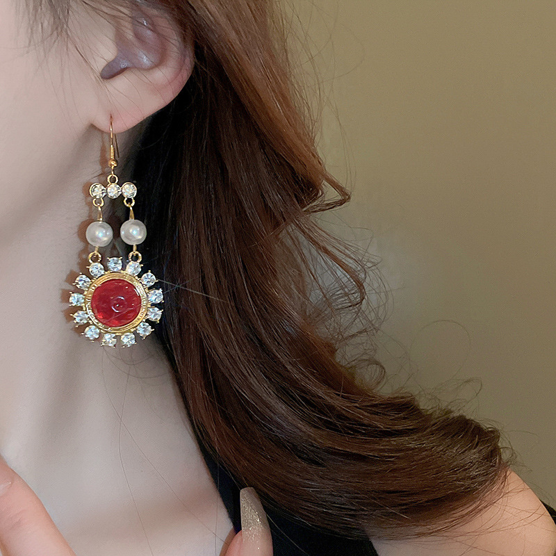 Antikes Designer-Ohrringset mit runder Perlenkette und Retro-Temperament, leichtem Luxus und übertriebenem Palastschmuck_voghion.com