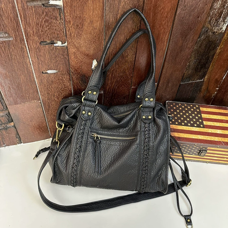 Capacious shoulder bag, одно плечо сумка
