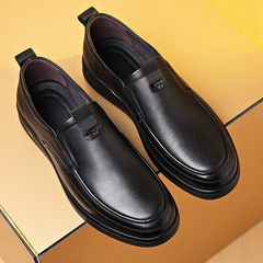 2023皮鞋男款頭層牛皮舒適中老年男鞋真皮軟底爸爸鞋批發休閒透氣