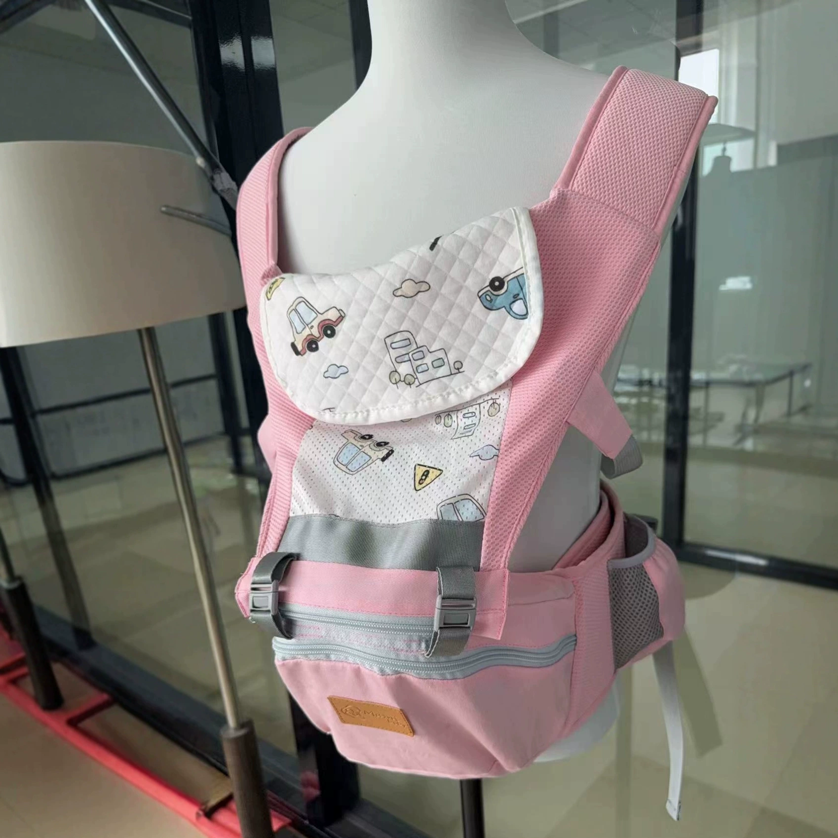 Windproof sling, storage system, children's hipseat, universal belt, head protection