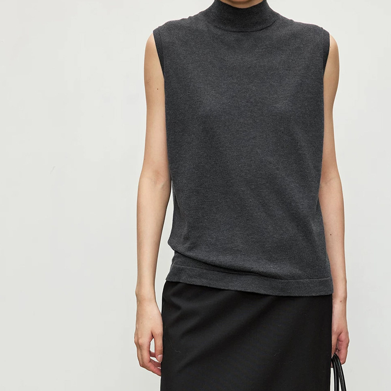 CHIC luxury brand Italy_ High-grade color Pima cotton half-high collar sleeveless top, elegant sleeveless knitted vest