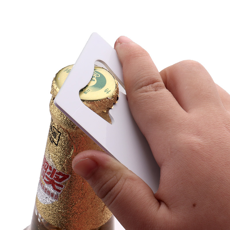 Fabricante de fuente llavero de transferencia térmica de acero inoxidable abre botellas multifuncional pequeño regalo abre botellas de cerveza