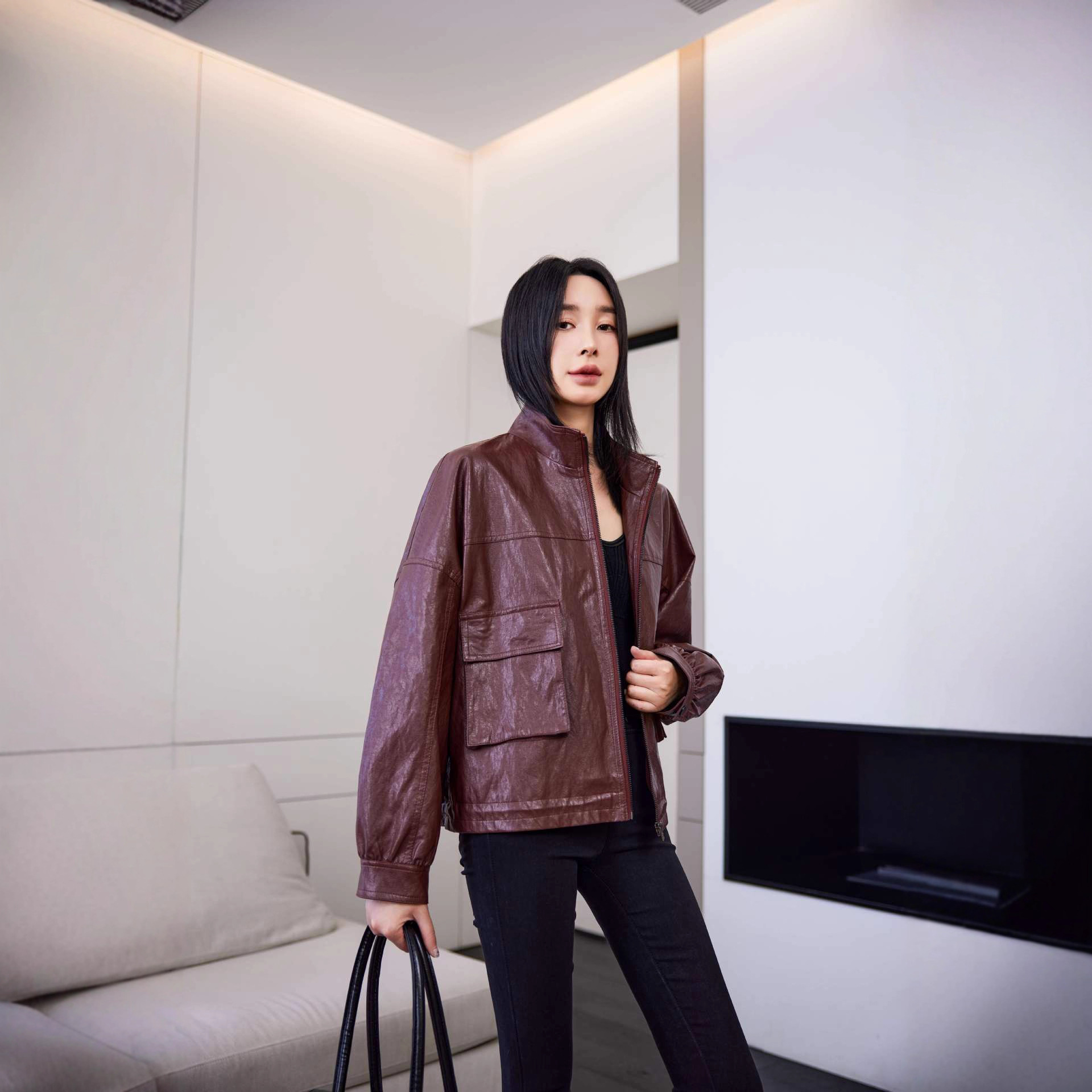 Spring and Autum New Stand-Up Collar Women's Leather Jacket Loose and Versatile Oil Wax Leather Jacket European and American Style Short Jacket