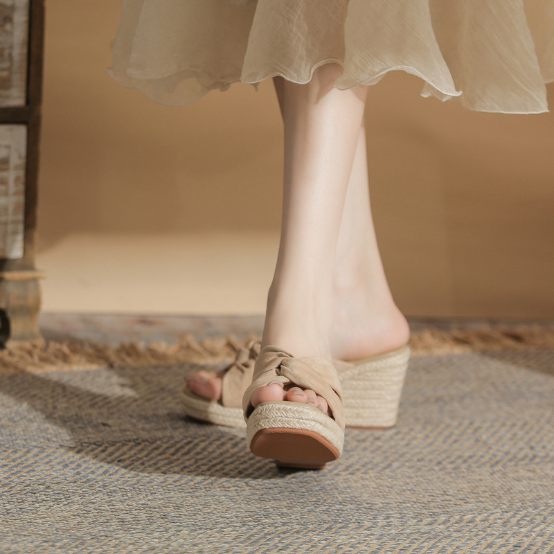 Sandal cao gót nữ hở mũi đế xuồng gót 9 cm — màu đen
