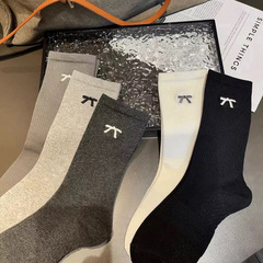 五双装蝴蝶结刺绣袜子女潮流爆款格雷灰长筒女袜按摩底纯色棉袜子