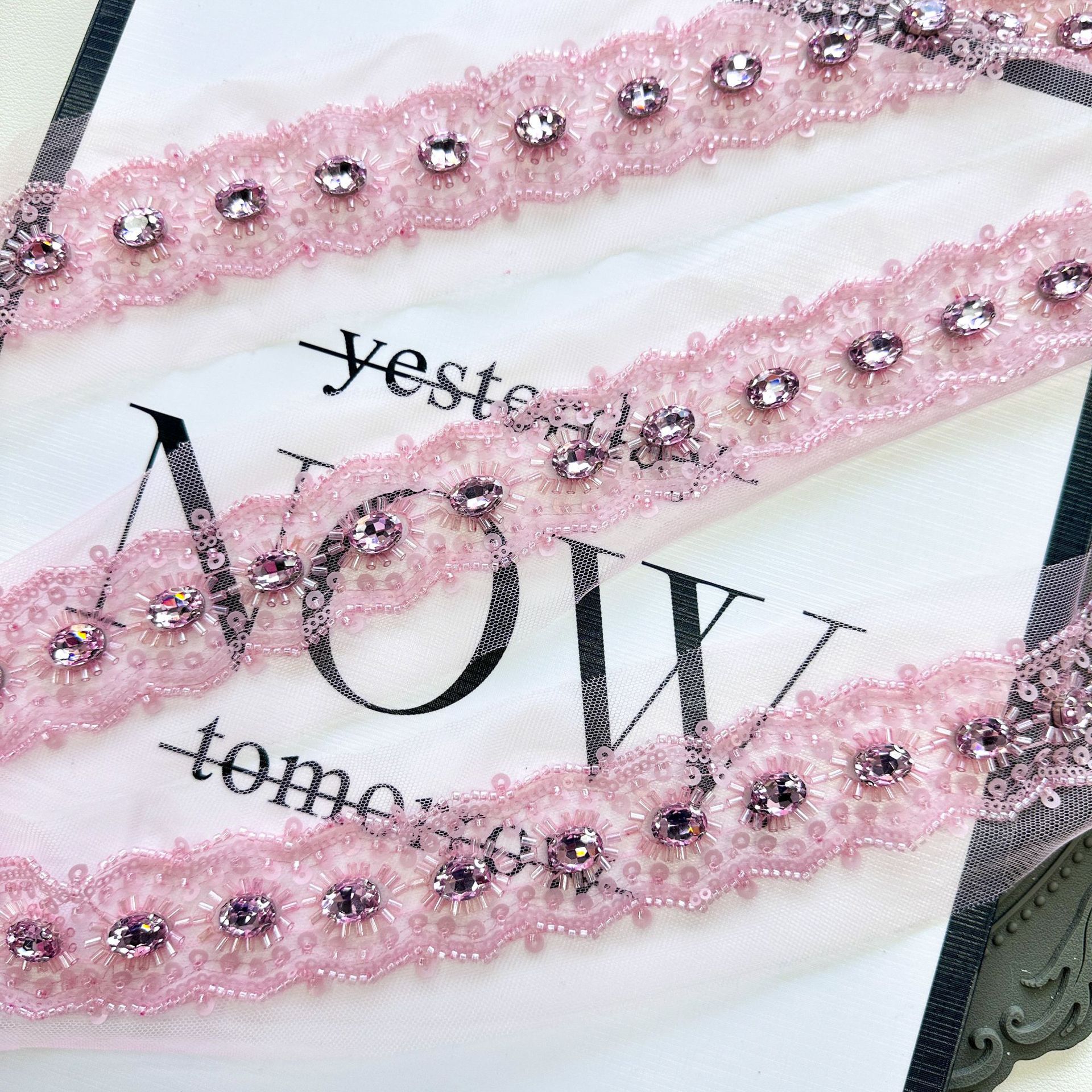 Perla pesada diamante diy mano clavado encaje cinta accesorios vestido suéter pijama decoración