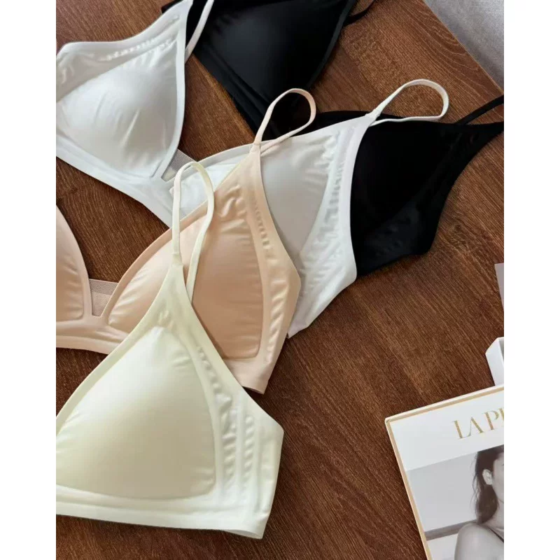 Benefits for small breasts New LP Seamless Mesh Deep V French Triangular Cup Bra