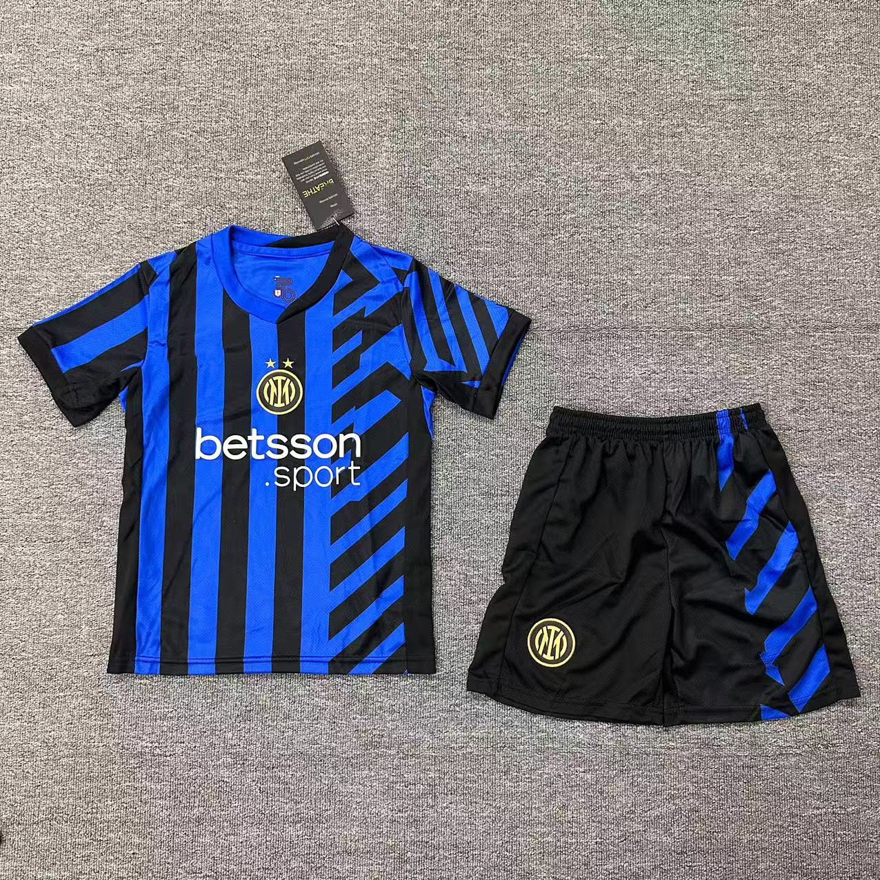 24-25 인터밀란 홈코트