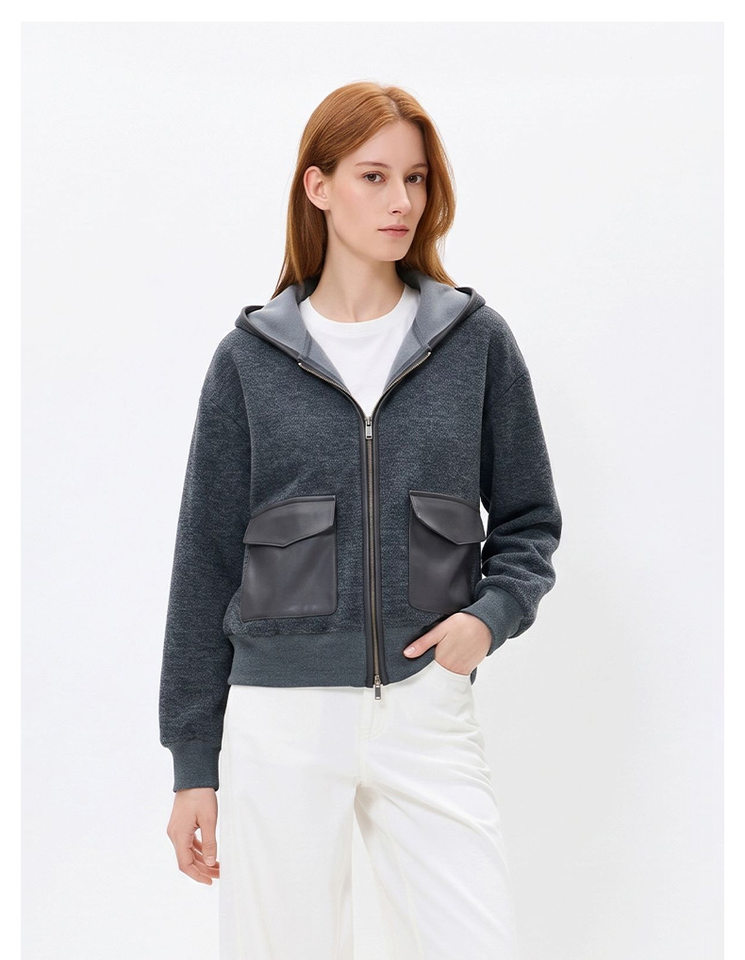 Áo khoác nữ dáng ngắn có mũ kéo khóa phối túi da, chất liệu len cashmere pha, form thường — Khói đá Ash chi tiết 9