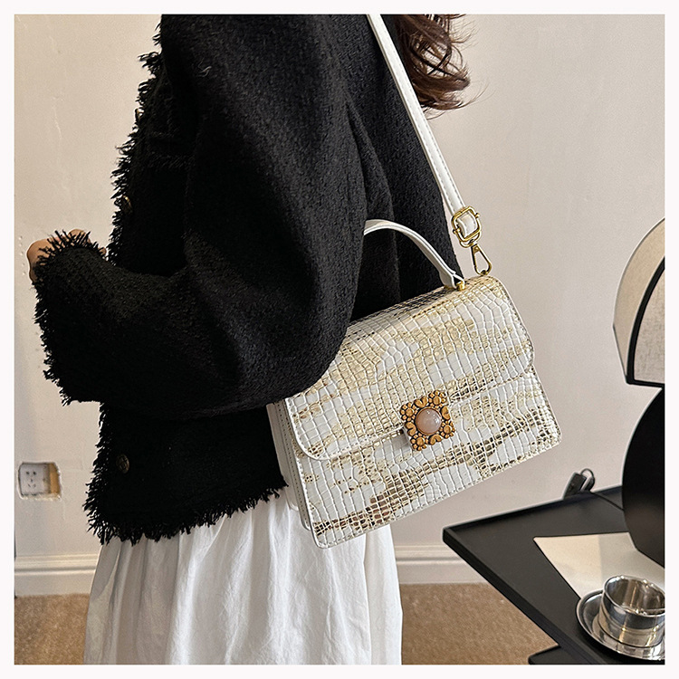 Sınır ötesi doku çanta 2023 erken sonbahar yeni kadın çantası kişiselleştirilmiş kertenkele desen omuz çantası rugan parlak çapraz çanta_voghion.com