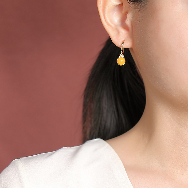Bông tai bạc S925 mạ vàng mật ong hình Như ý phong cách cổ điển — Phong cách 1
