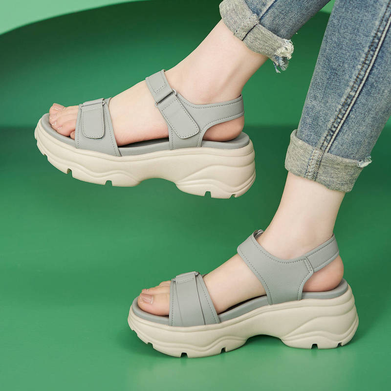 3266-1 New Summer Style Height-Increasing Sandals for Women, Soft-Soled Non-Slip Velcro Beach Shoes, Exclusively for Cross-Border Sales to Europe, America, and South Africa