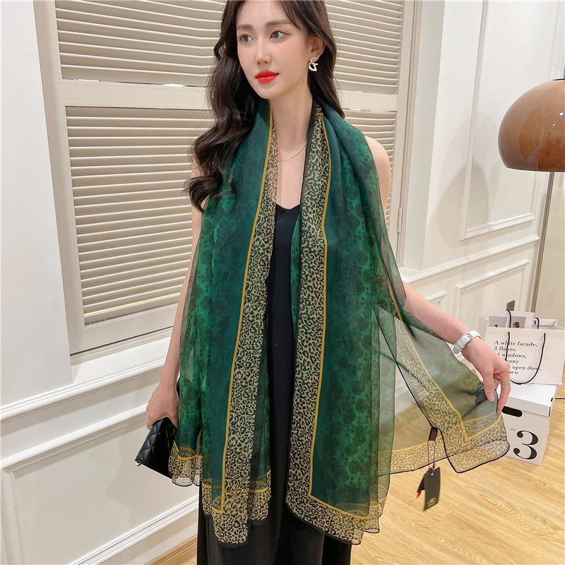 2023 Wiosna/Lato Nowy Duży Rozmiar Yunjin Yarn Szalik dla Kobiet Mody Uniwersalny Urok Szal Szalik Plażowy z Filtrem Przeciwsłonecznym_voghion.com