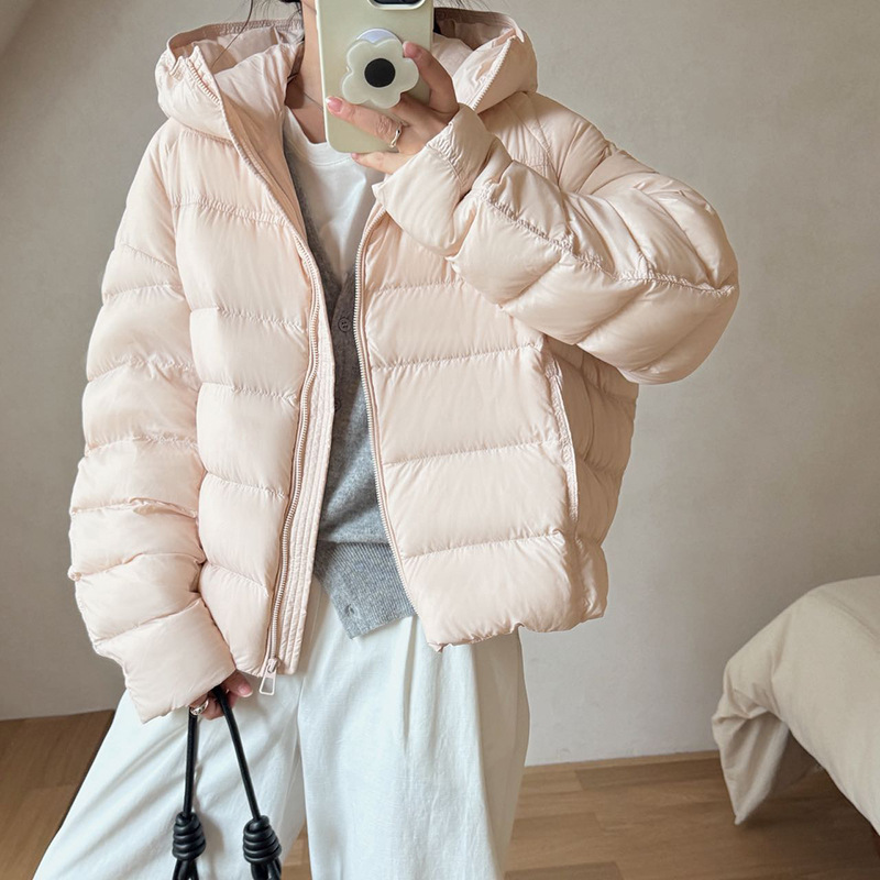 高端90白鸭绒泡芙羽绒服女短款2025冬时尚连帽排骨款保暖斗篷外套