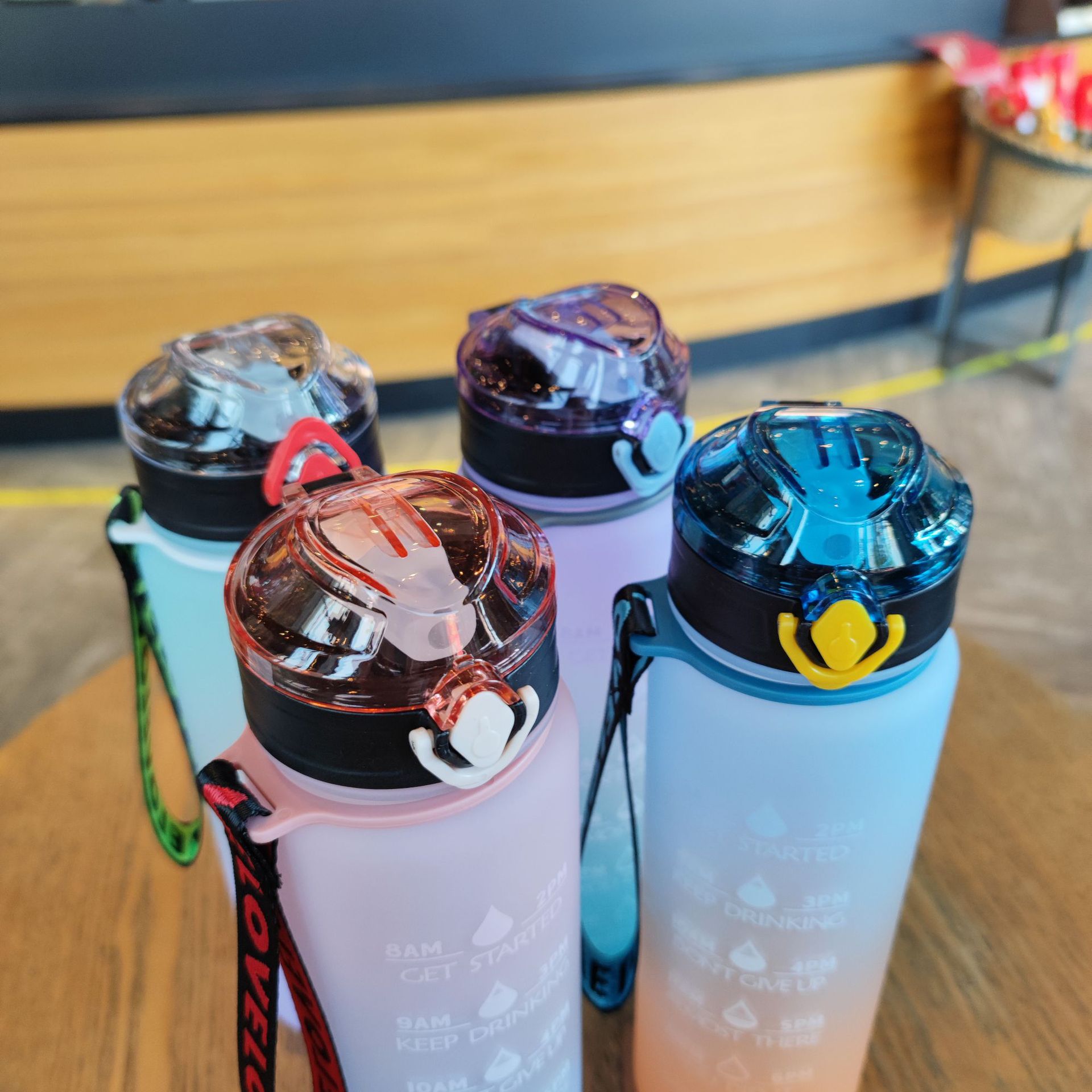 Gran capacidad botella de agua color degradado helado pato paja cuerda portátil deportes al aire libre taza de agua 1000ml