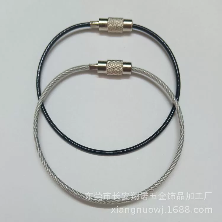 Поставка черных красочных тросовых колец с прорезиненным покрытием, пряжек из нержавеющей стали, окрашенных распылением, бирки для тросов.