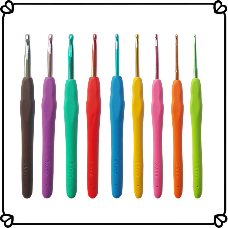 Цветная мягкая ручка для вязания крючком Твердая TRP Мягкая ручка Алюминиевый вязаный крючком костюм Инструмент Красная ручка Синяя ручка Вязание крючком