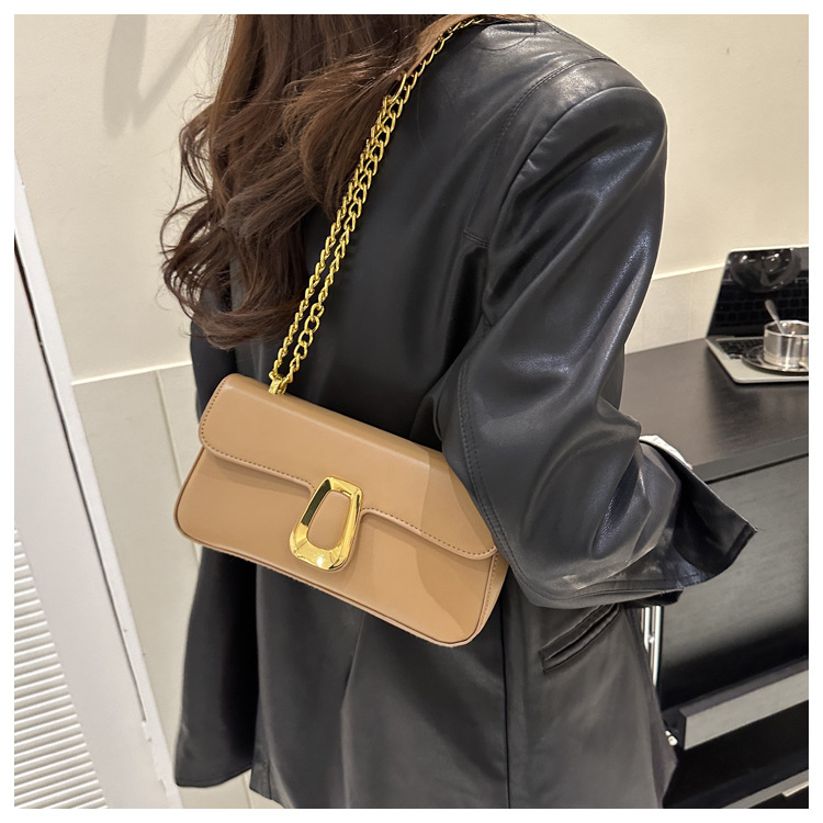 280g Weight Synthetic Leather Lining Material Magnetic Buckle Closure Type Single Shoulder Strap Strap Type Shoulder Bag, Crossbody Bag Bags Type Daily Occasion Pu Leather Material Solid Color Pattern All Seasons Season Women's Gender Streetwear Style Square Shape Medium Size Women's Medium Pu Leather Solid Color Streetwear Square Magnetic Buckle Shoulder Bag Crossbody Bag 23
