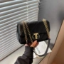 新款斜跨春季个性女包