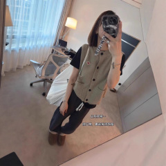 通勤百搭设计感单排扣秋冬马甲时尚气质坎肩背心针织无袖上衣女装
