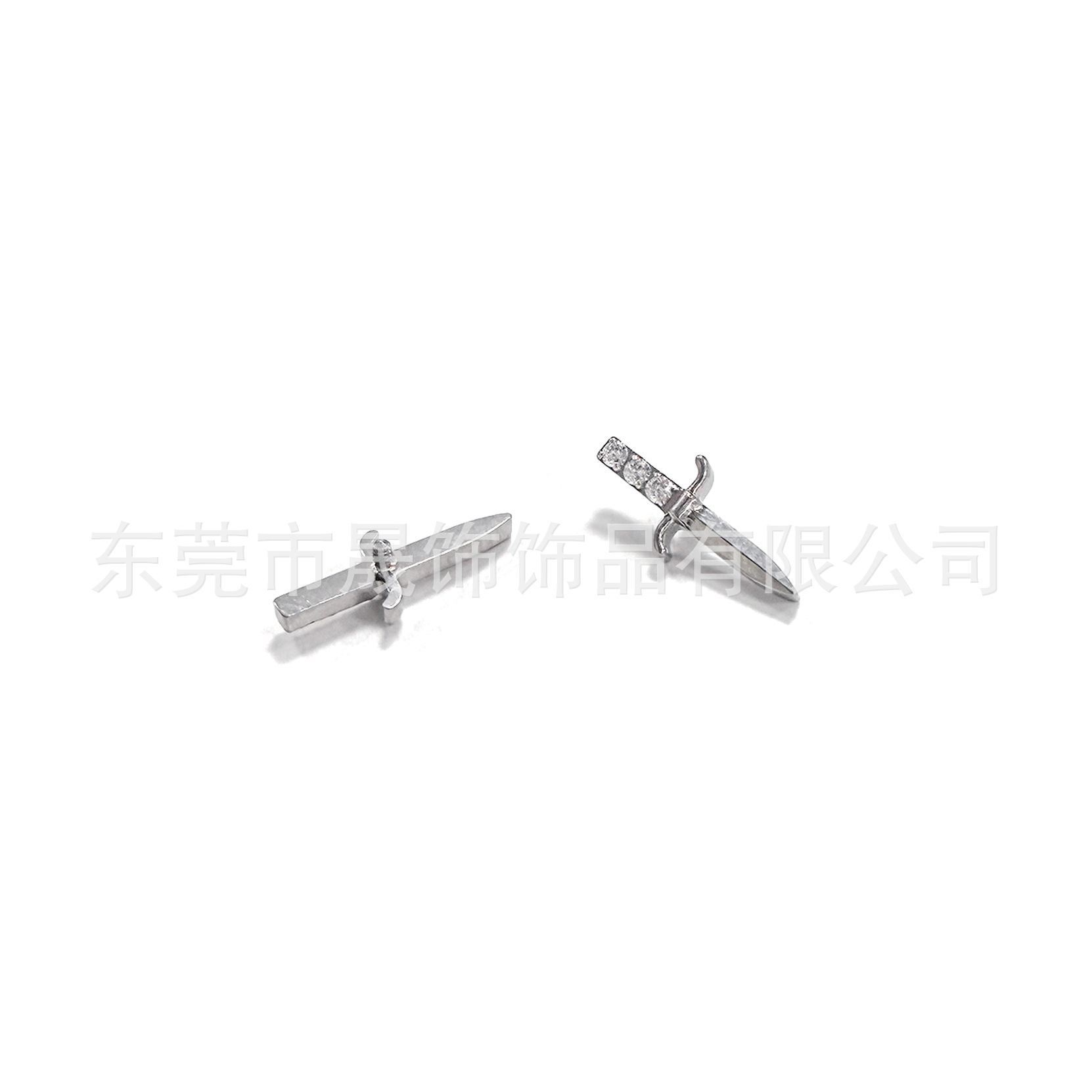 F136钛合金十字宝剑耳钉镶5A锆石耳骨钉G23钛内螺纹穿刺饰品配件